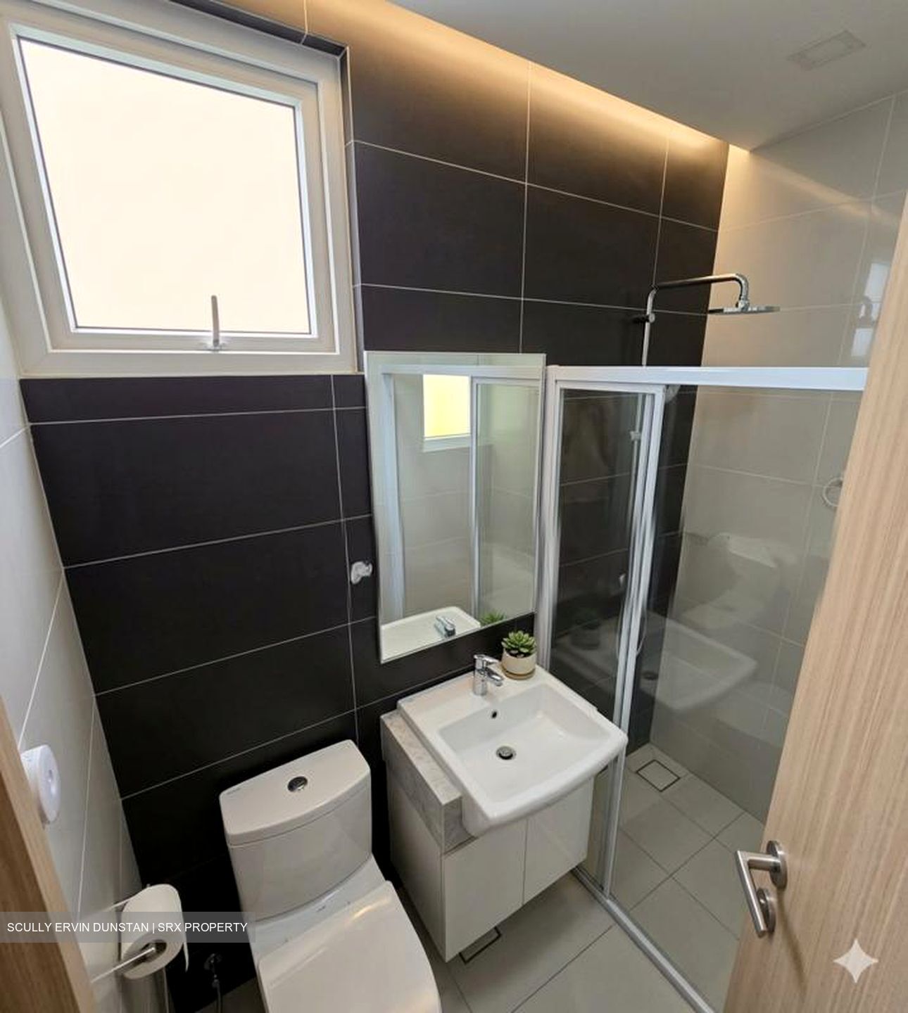 Suites @ Eastcoast (D15), Condominium #533200961
